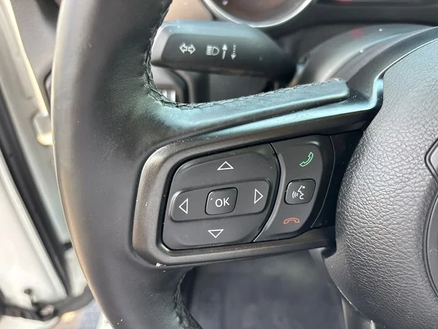 Used 2018 White Jeep Unlimited Sport S image 18
