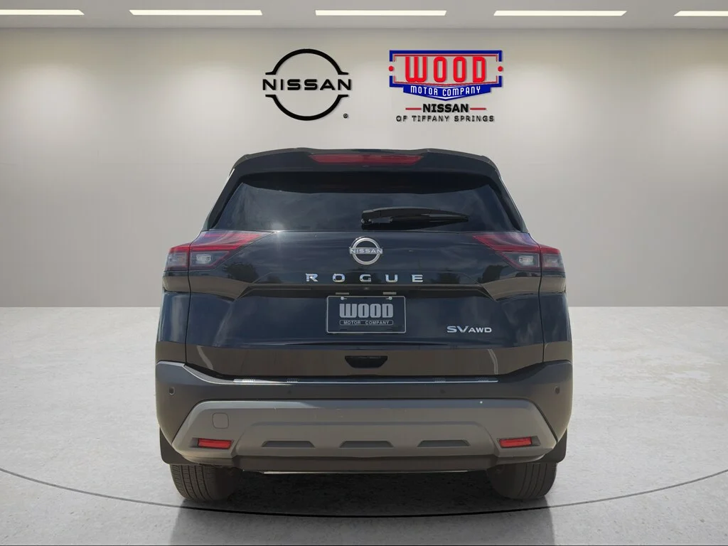 Used 2023 Super Black Nissan SV image 3