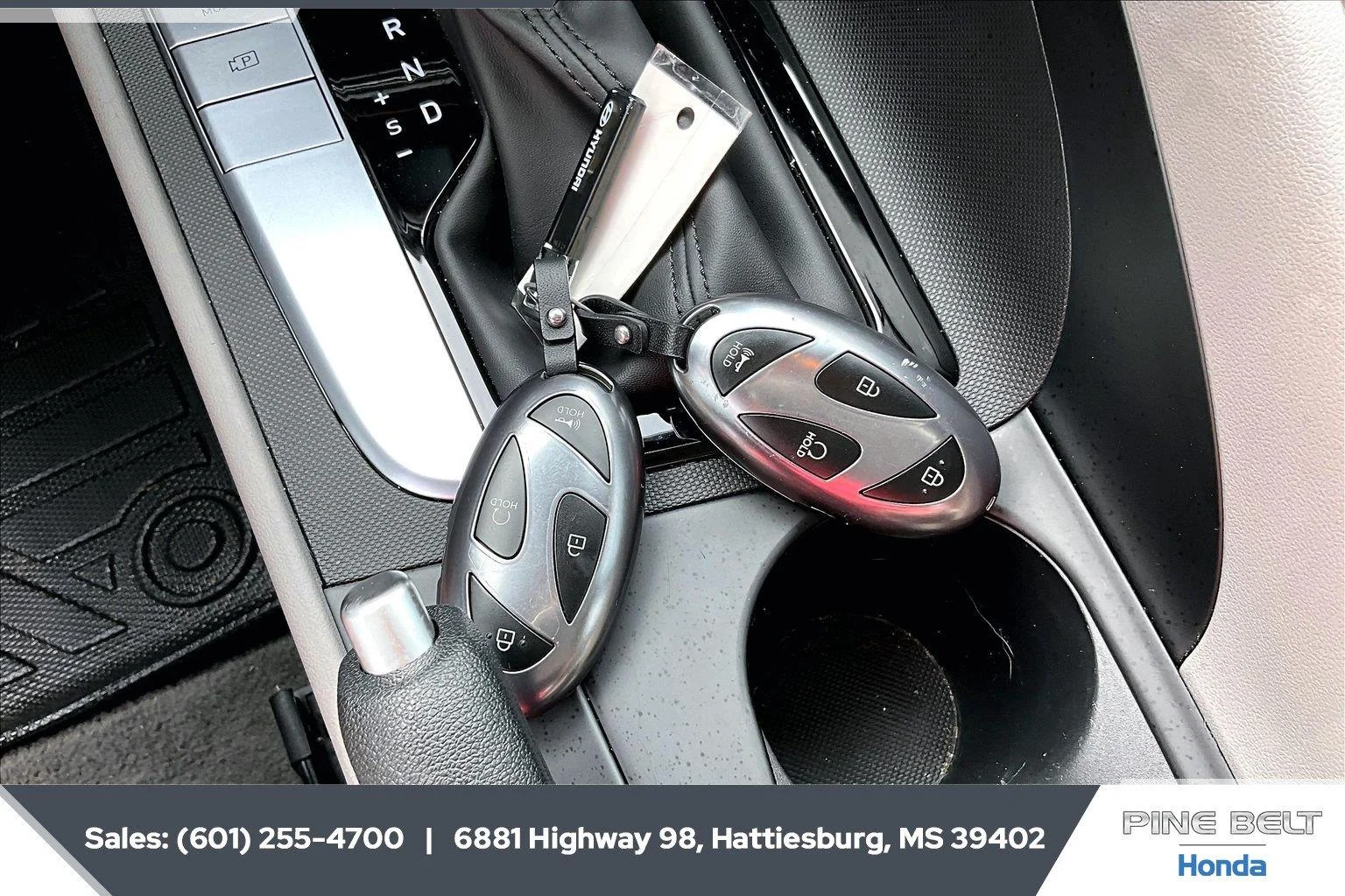 Used 2026 Fluid Metal Hyundai SEL Sport image 9