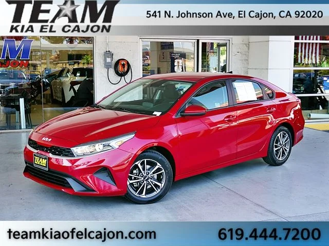Certified Used 2022 Red Kia LXS image 1
