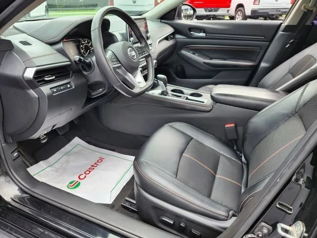 Used 2022 Black Nissan 2.5 SR image 10