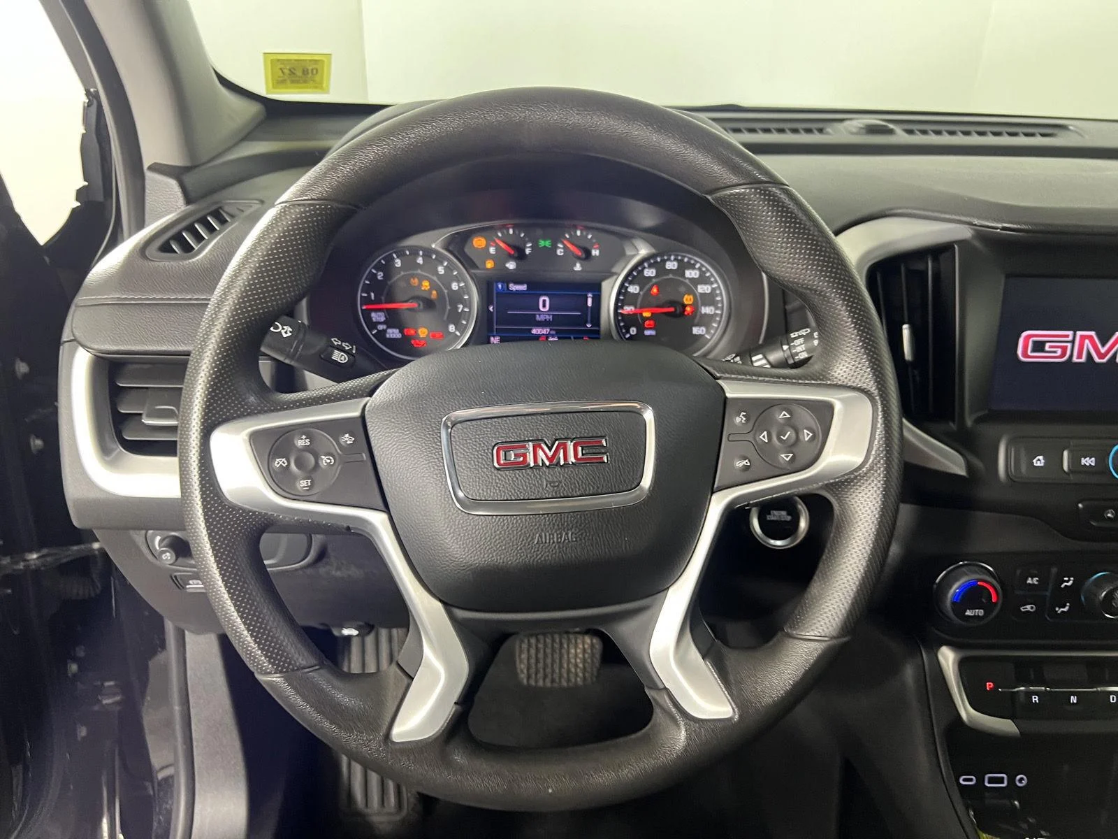 Used 2023 EBONY TWILIGHT METALLIC GMC SLE image 29