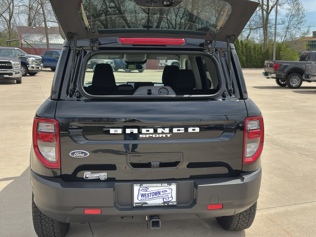 Used 2023 Shadow Black Ford Badlands image 13