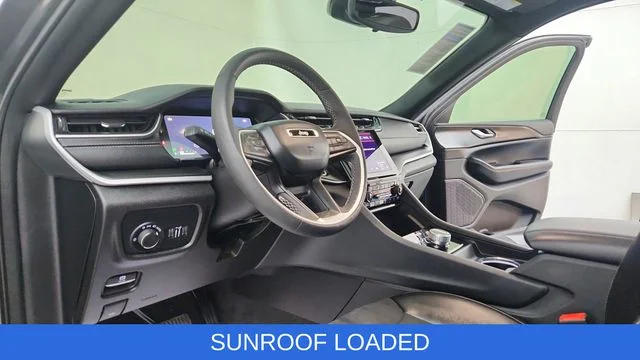 Used 2024 Gray Jeep Altitude X image 20