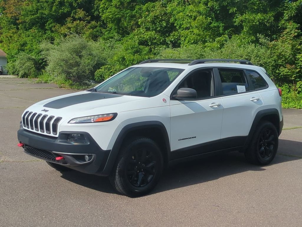 Used 2016 White Jeep Trailhawk image 8
