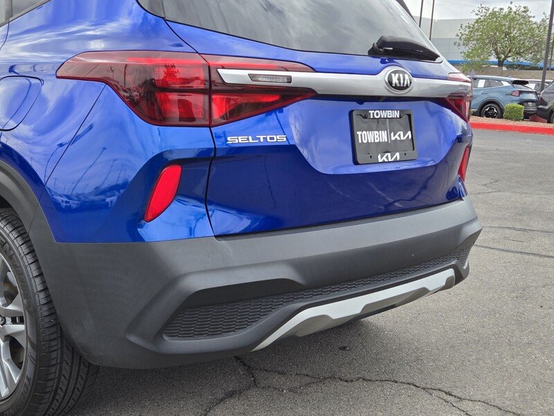 Used 2021 Blue Kia LX image 6