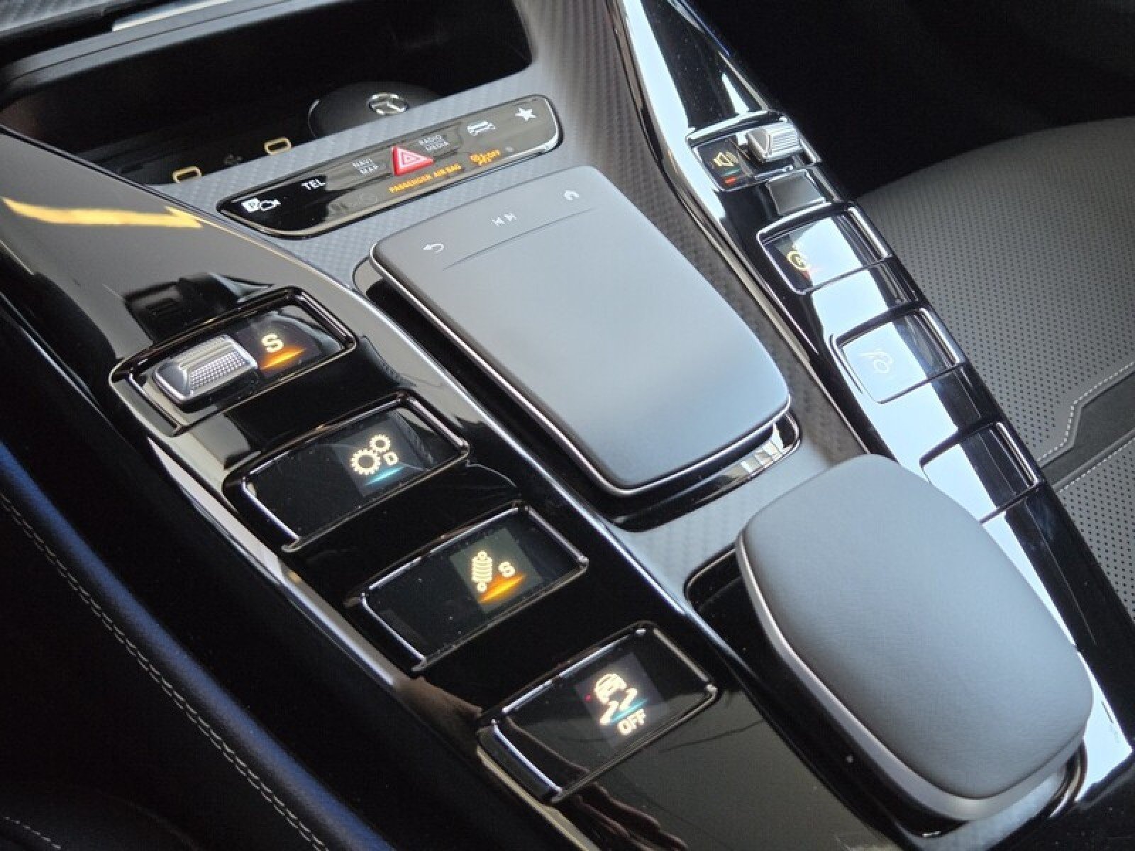 2026 Mercedes-Benz AMG GT 4-Door Coupe 43 - Photo 26