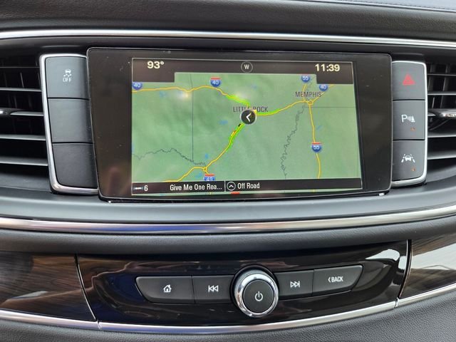 Used 2018  Buick Premium Group image 23