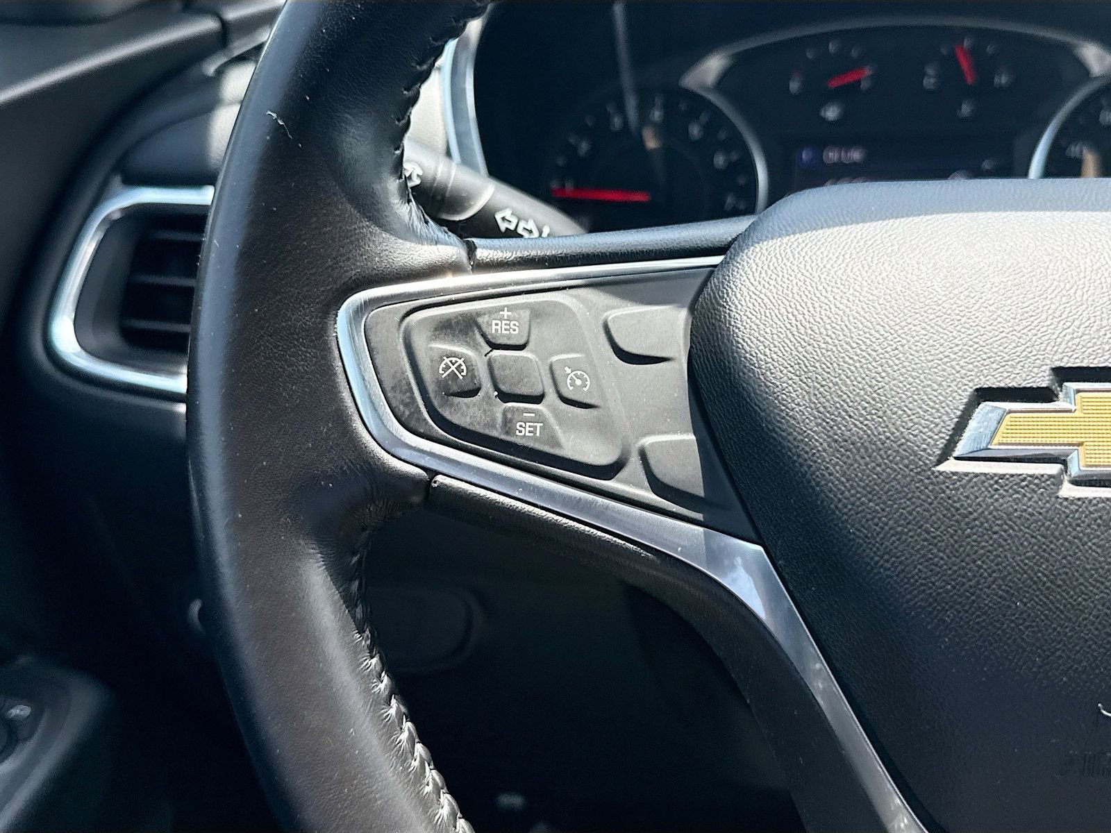 Used 2019 Silver Chevrolet LT image 34