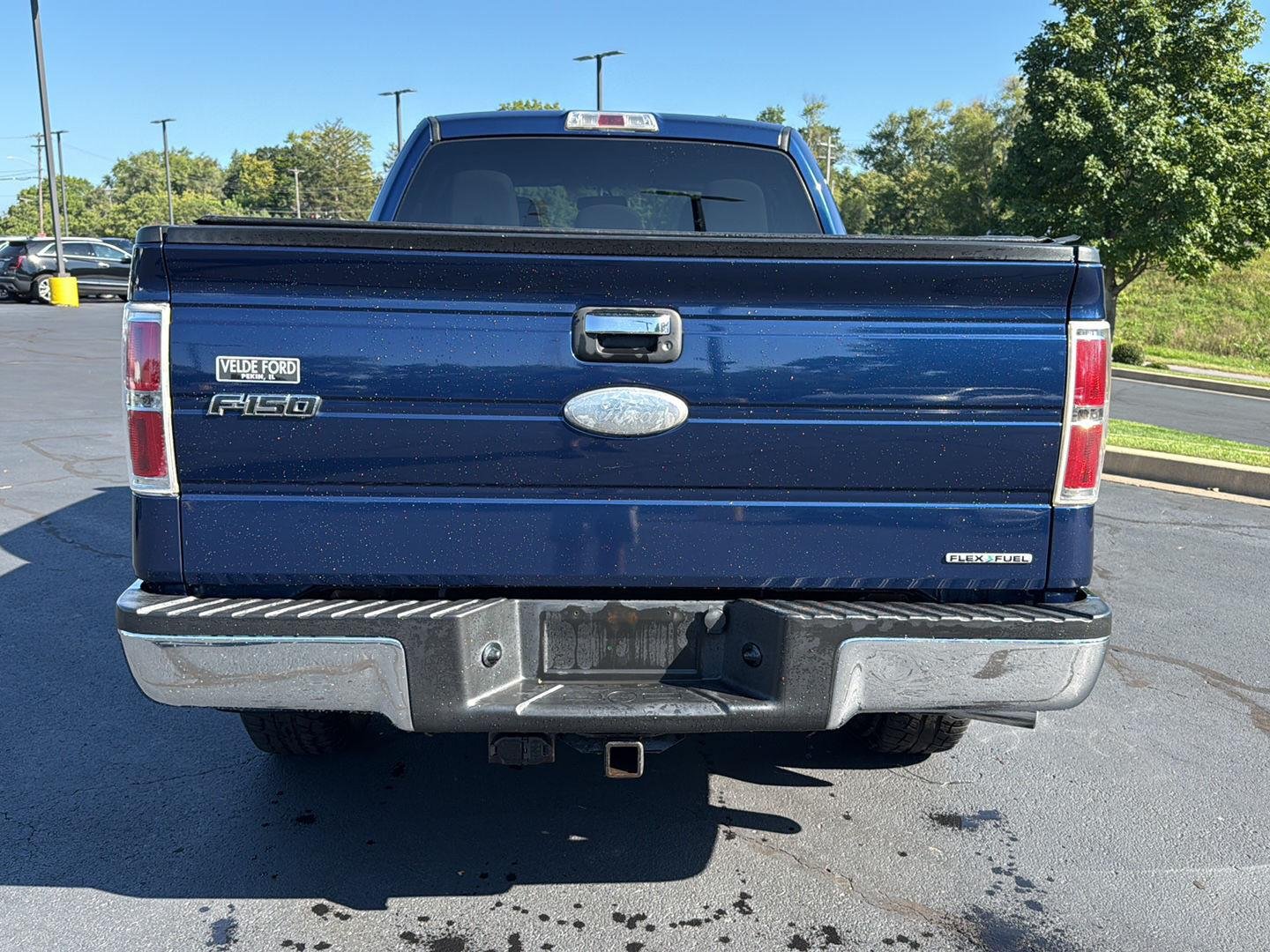 Used 2011 Dark Blue Pearl Metallic Ford Lariat image 4