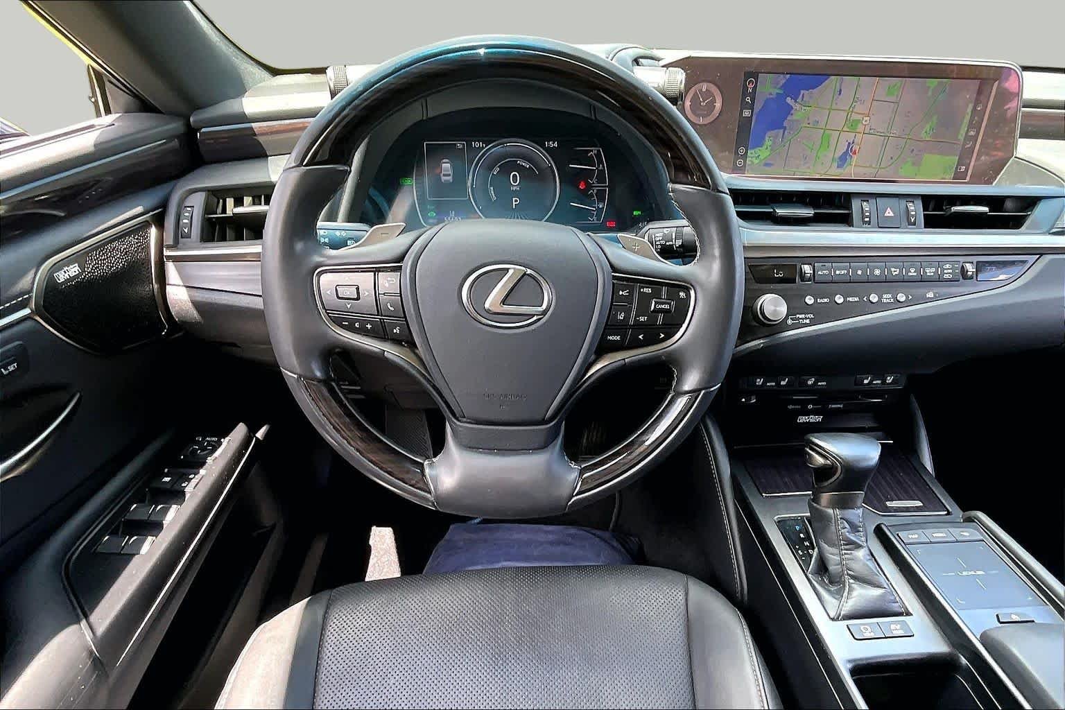 Used 2021 Matador Red Mica Lexus  image 6