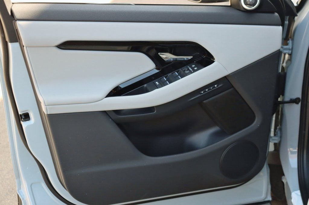 2026 Land Rover Range Rover Evoque S - Photo 11