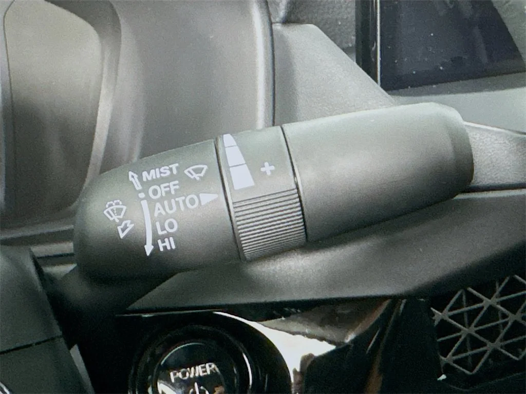 New 2026 Platinum White Pearl Honda Touring image 18