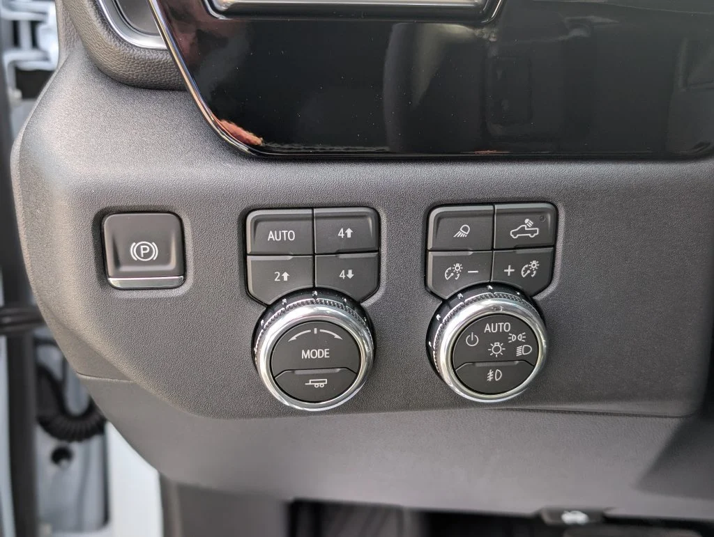 2026 GMC Sierra 1500 SLT - Photo 24