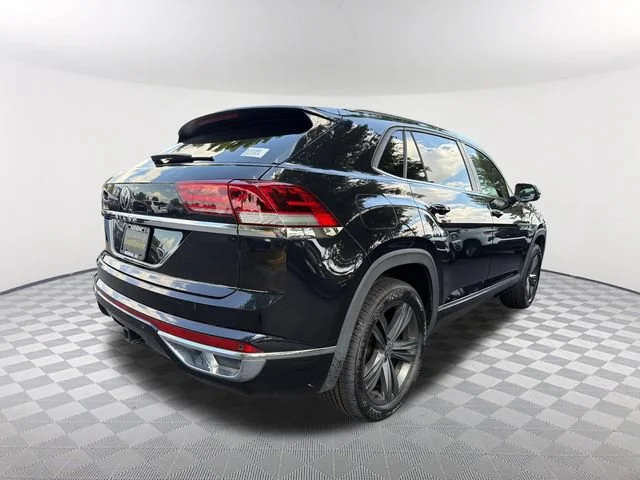 Used 2021 Black Volkswagen 3.6L V6 SE w/Technology R-Line image 5