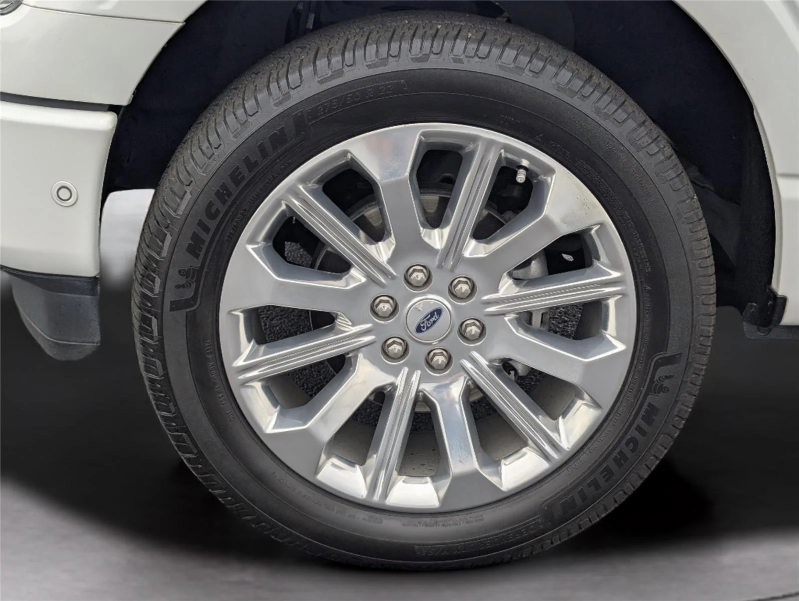 Used 2021 Star White Metallic Tri-Coat Ford Limited image 37