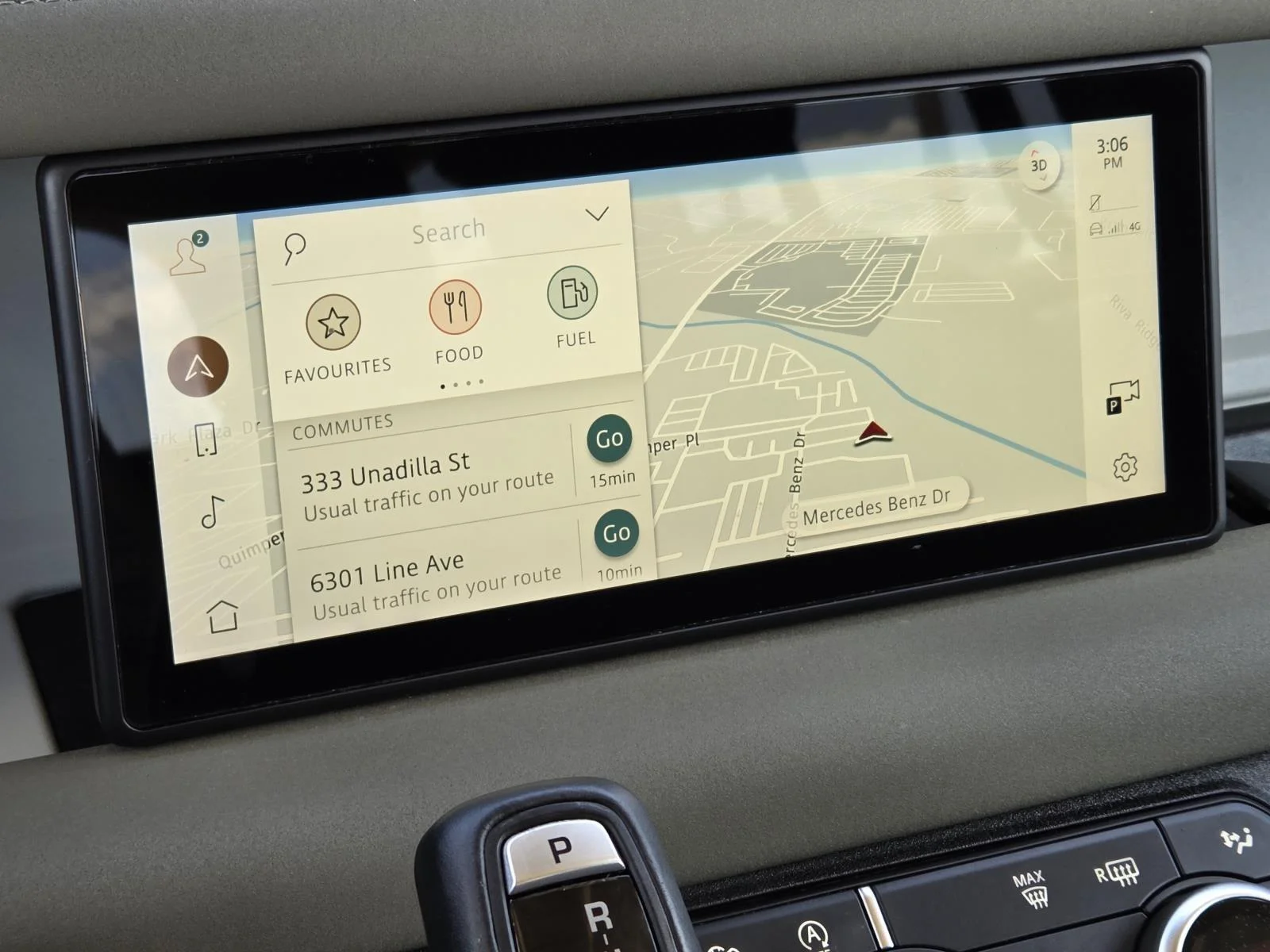 Used 2020 Pangea Green Metallic Land Rover SE image 26