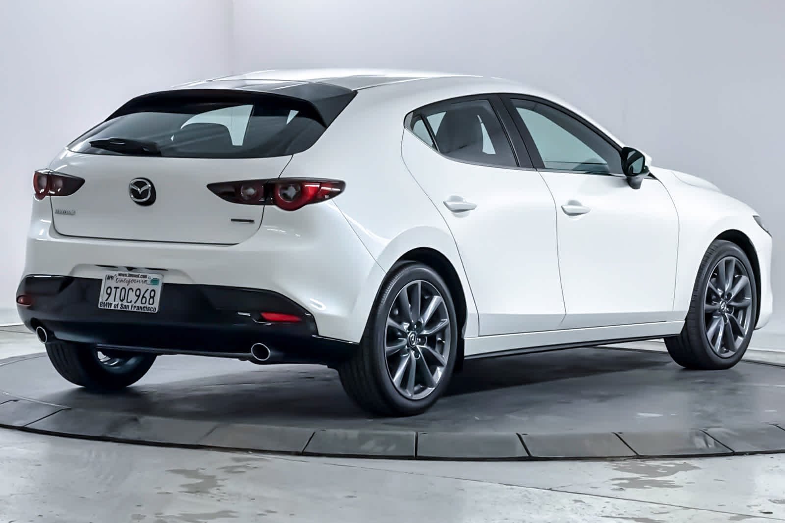 Used 2025 Snowflake White Pearl Mica Mazda 2.5 S Preferred image 2