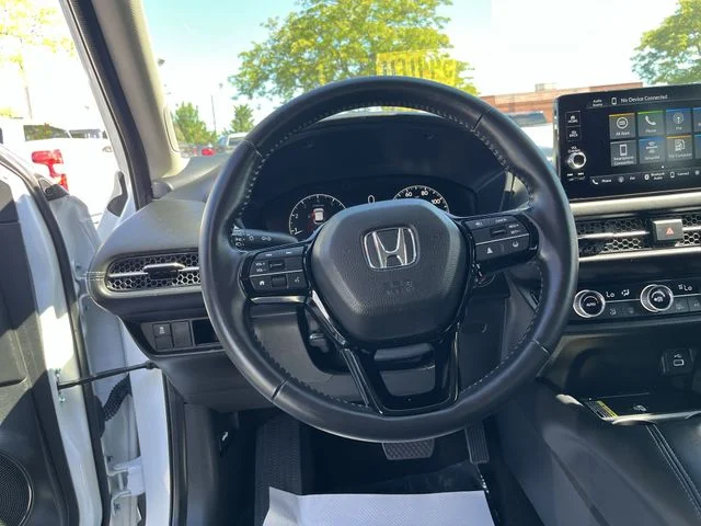 Used 2025 White Honda EX-L image 13