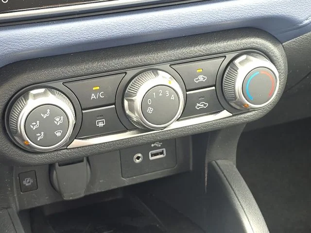 2024 Nissan Versa Sedan SV - Photo 27
