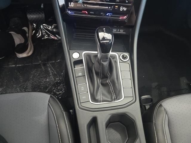 2025 Volkswagen Jetta SE - Photo 21