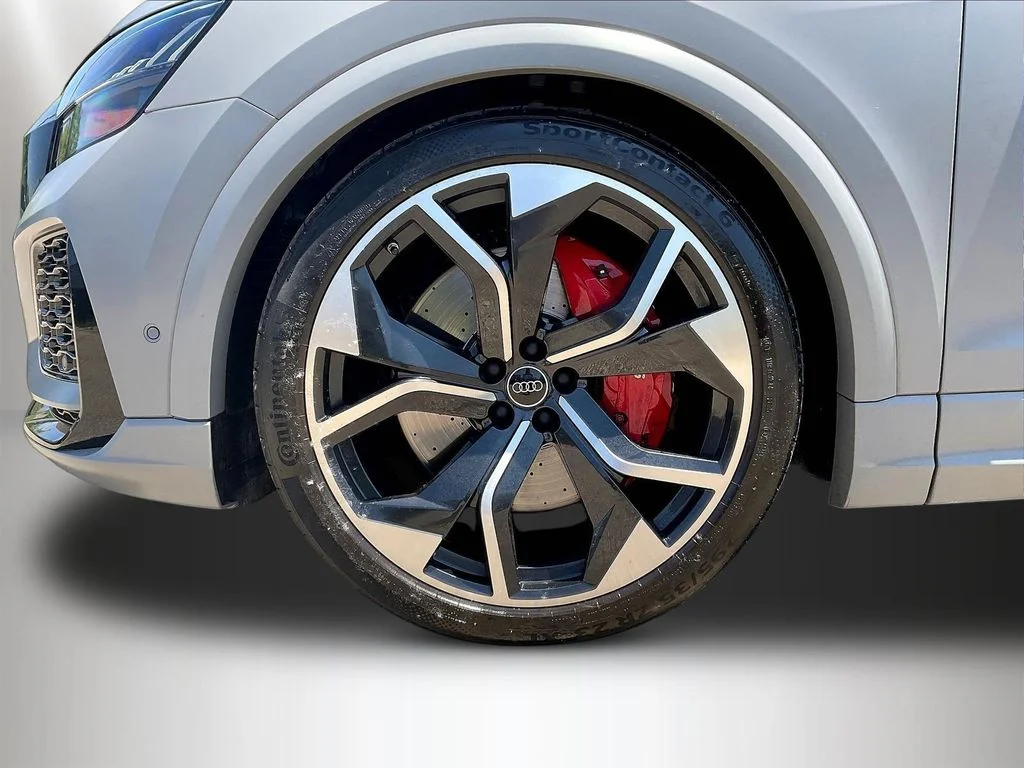 Used 2023  Audi 4.0T image 34