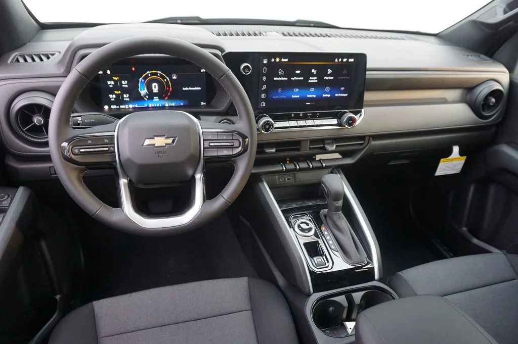 2026 Chevrolet Colorado Work Truck - Photo 13