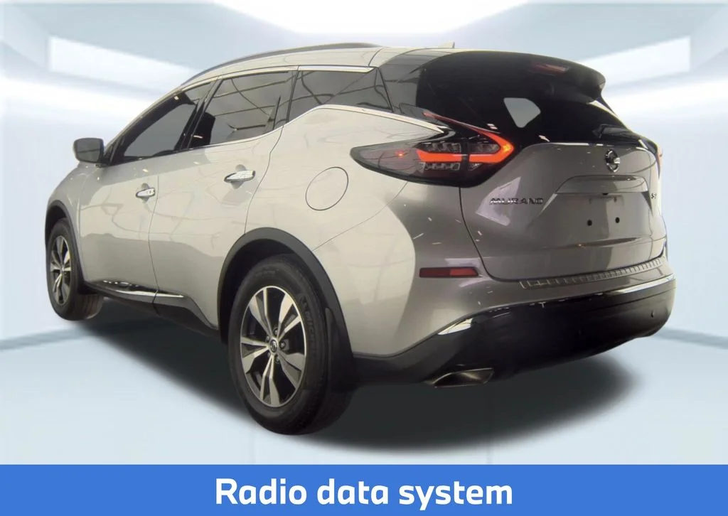 Used 2022 Silver Nissan SV image 4