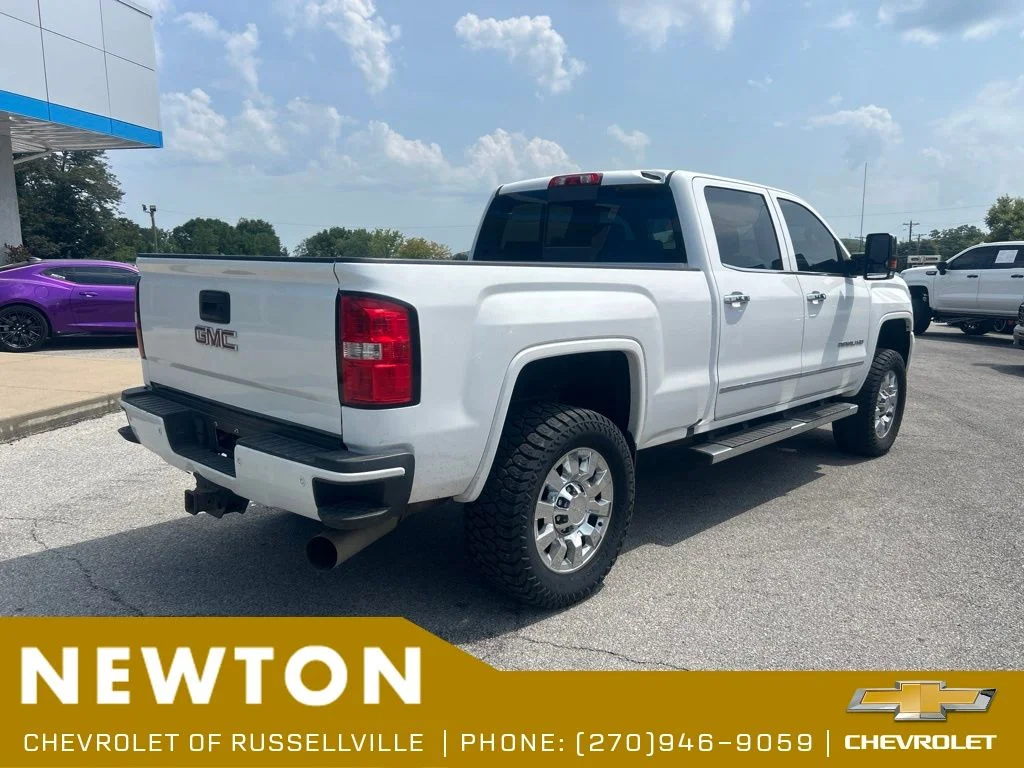 Used 2019 Summit White GMC Denali image 15