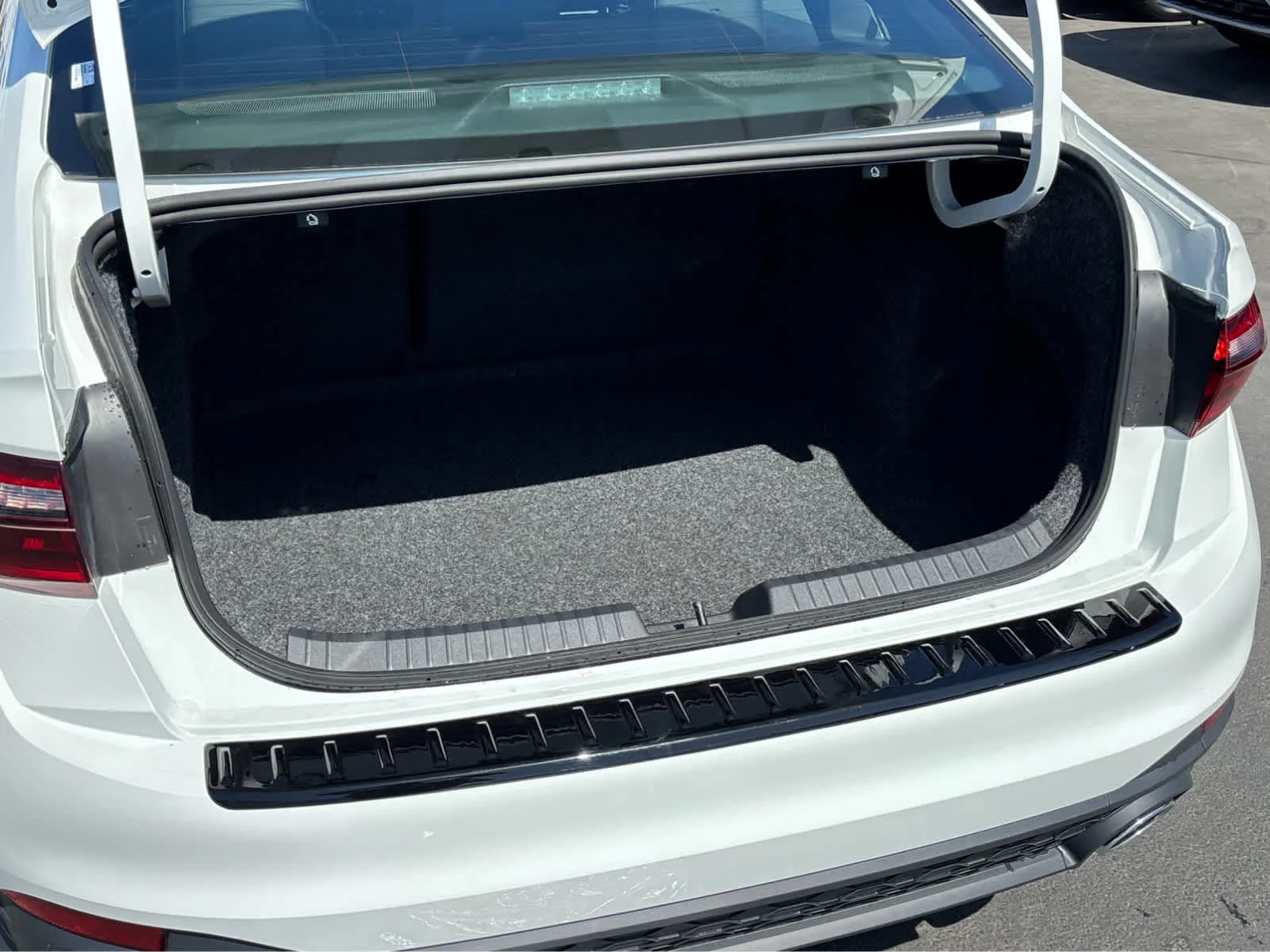 New 2026 PURE WHITE Volkswagen Autobahn image 23