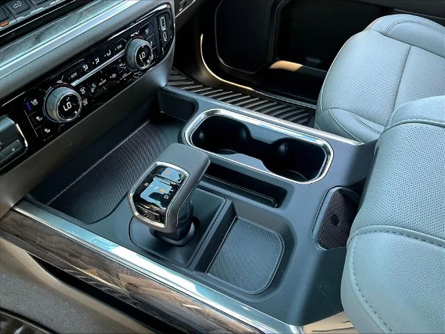2026 Chevrolet Silverado 1500 LTZ - Photo 9