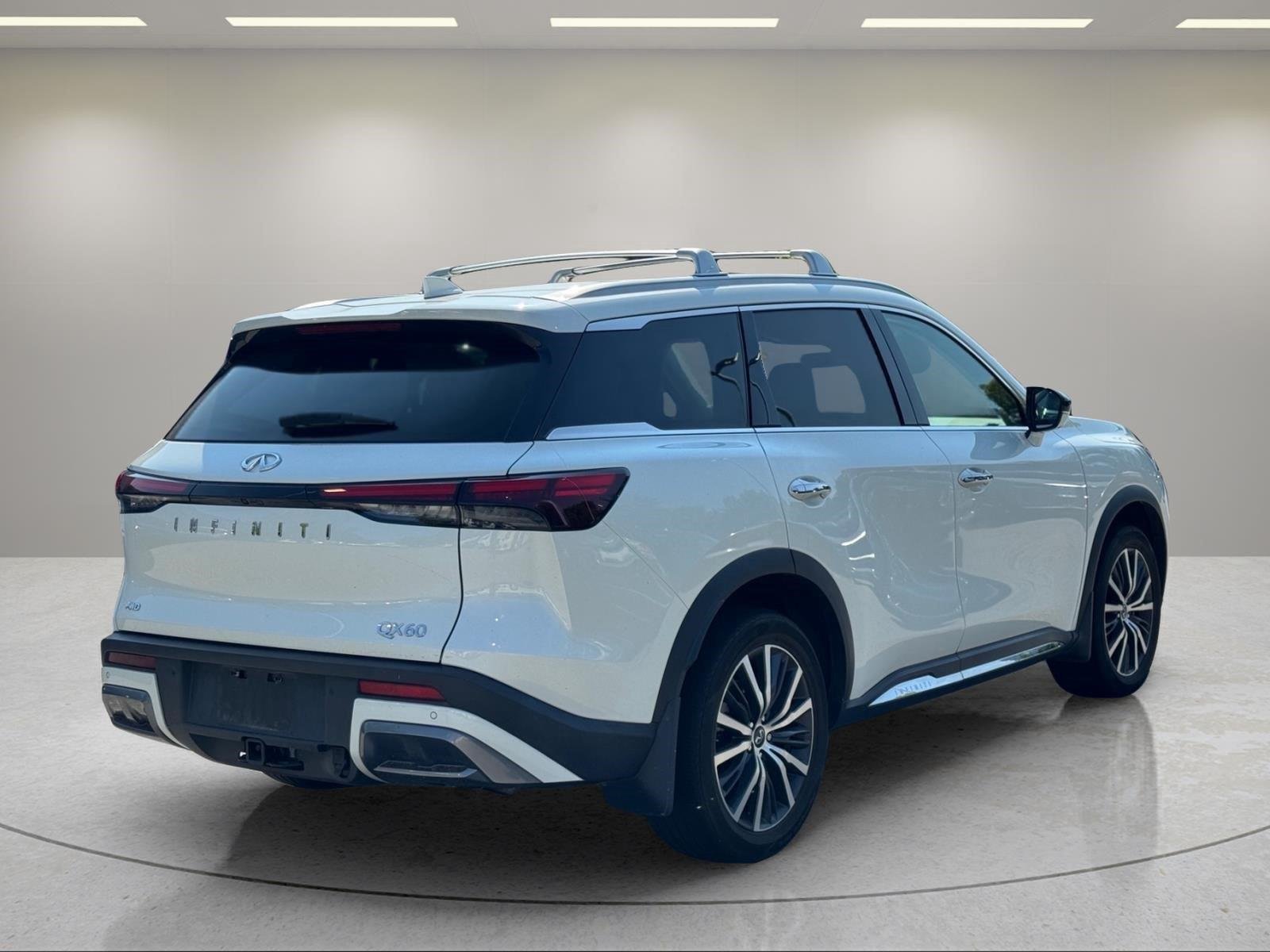 Used 2024 Majestic White INFINITI SENSORY image 5