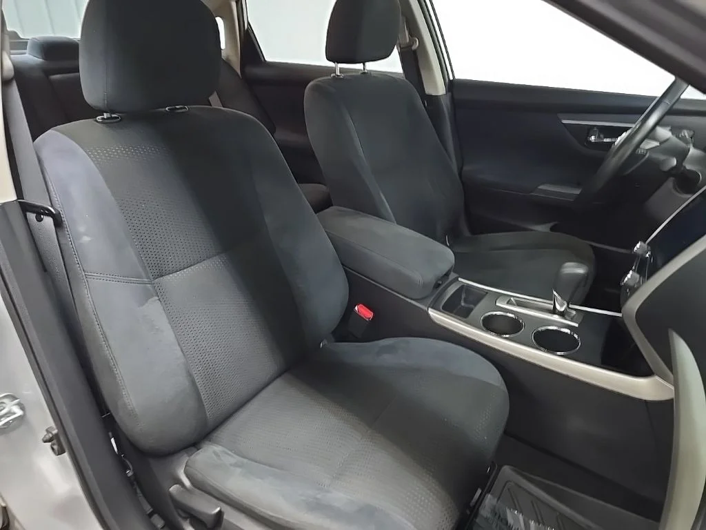 Used 2015 Silver Nissan 2.5 SV image 15