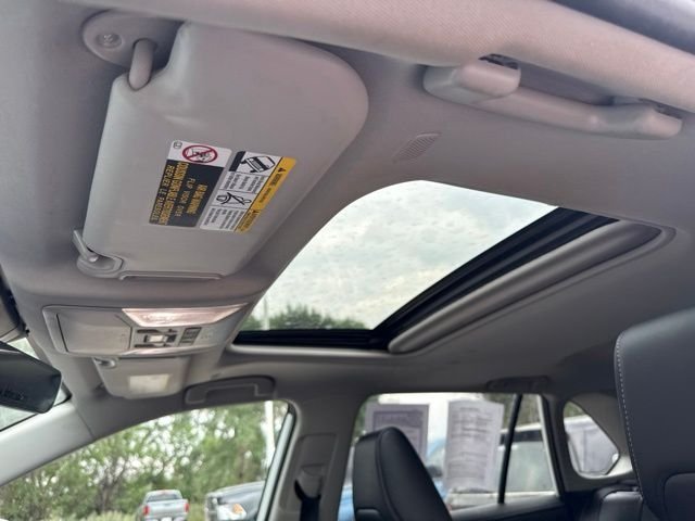 Used 2024 Off-white Toyota Limited image 22