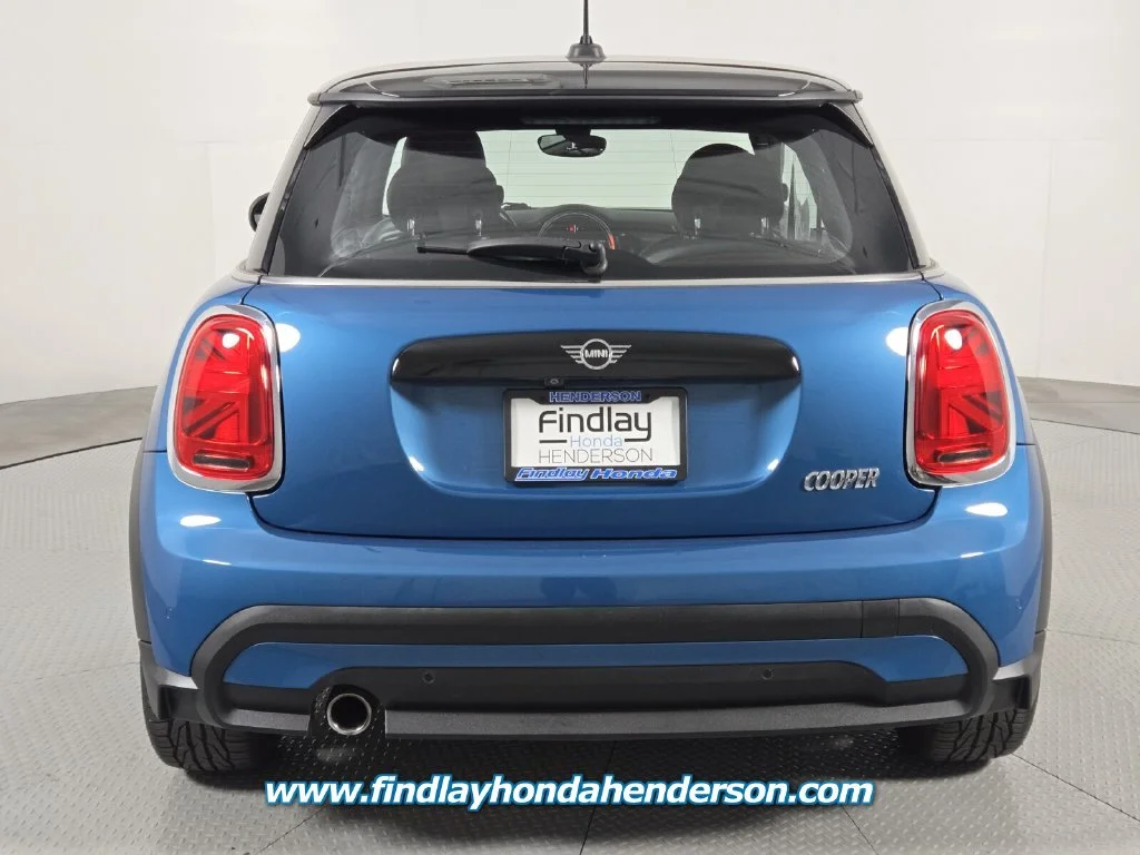 Used 2022 Island Blue Metallic MINI Oxford Edition image 5