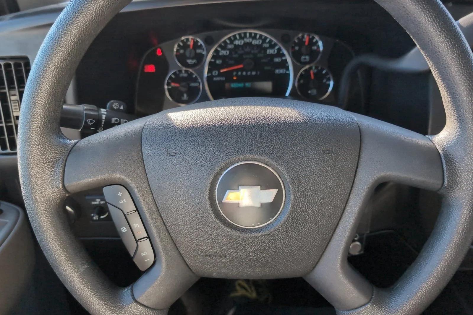 Used 2017 SUMMIT WHITE Chevrolet LT image 23