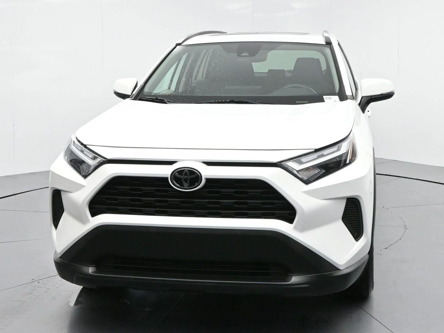 Used 2025 White Toyota XLE image 2