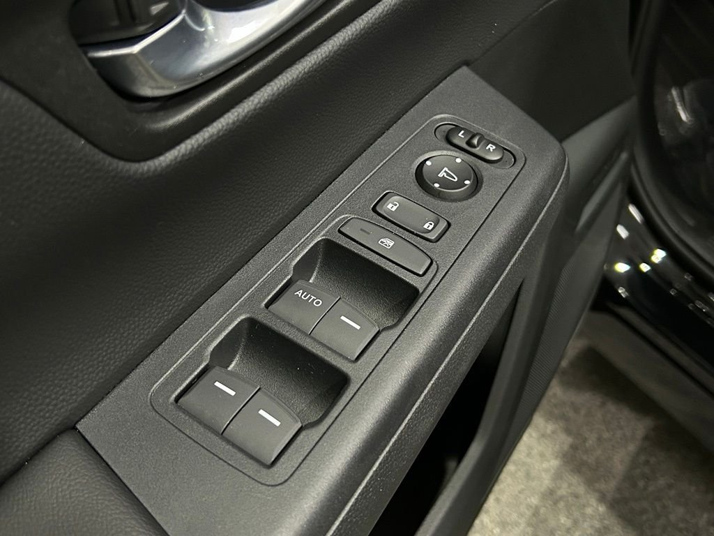2026 Honda CR-V LX - Photo 17