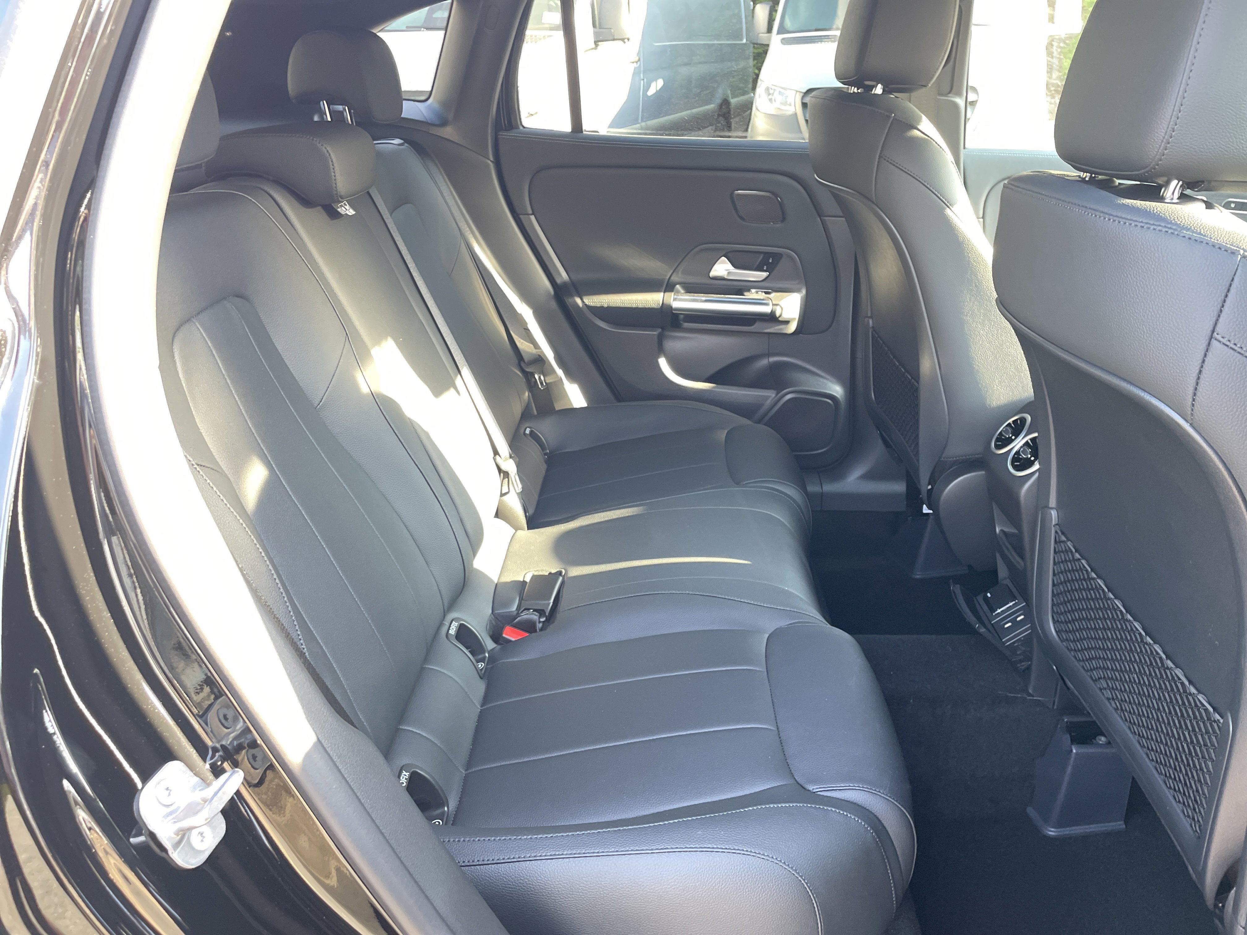 New 2026 Night Black Mercedes-Benz GLA 250 SUV image 40