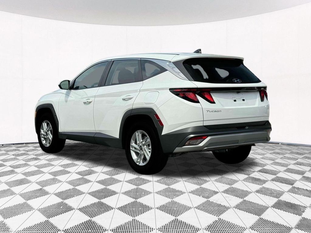 2025 Hyundai Tucson SE - Photo 8