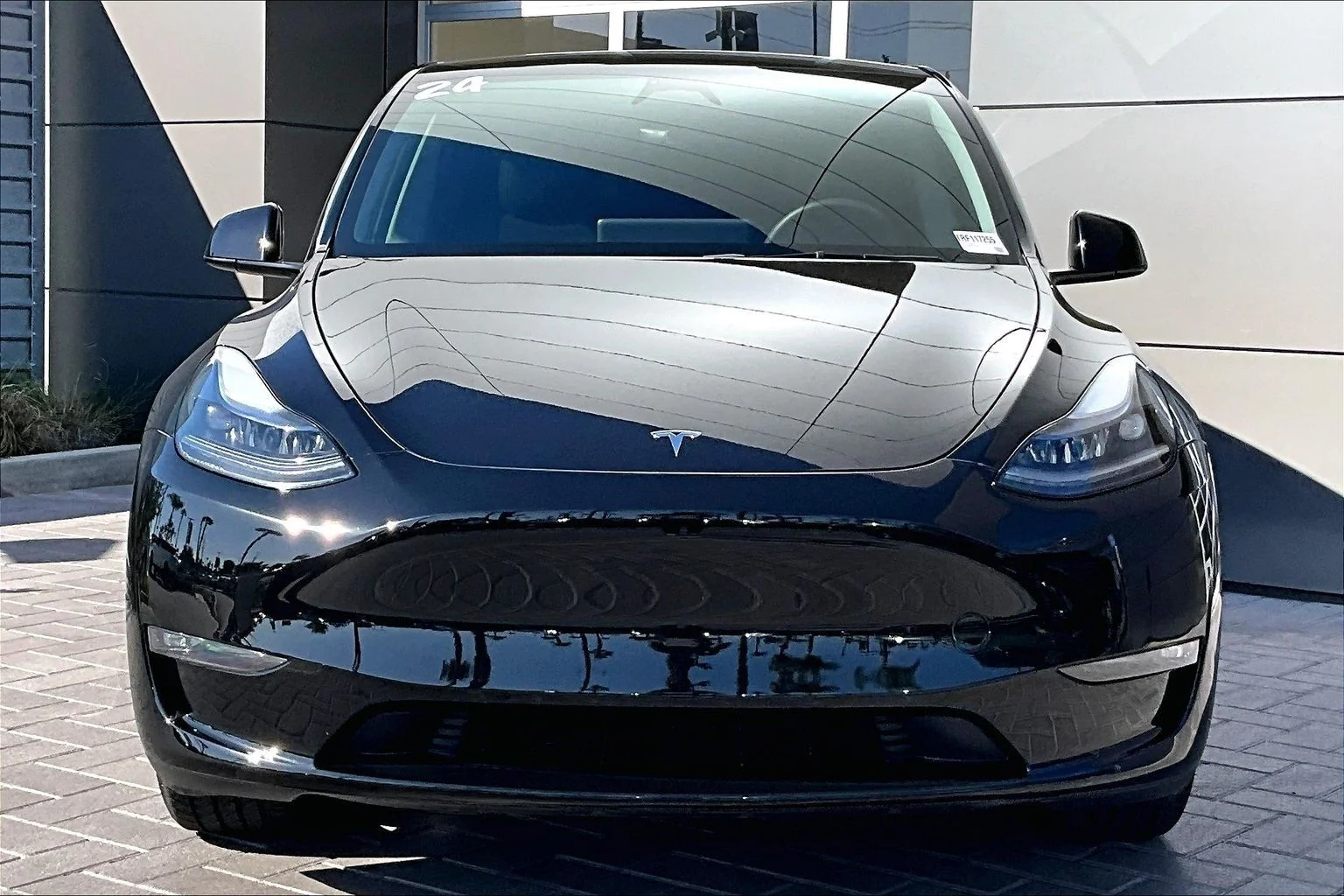 Used 2024 Tesla Model Y Long Range with VIN 7SAYGDEE8RF117255 for sale in Riverside, CA
