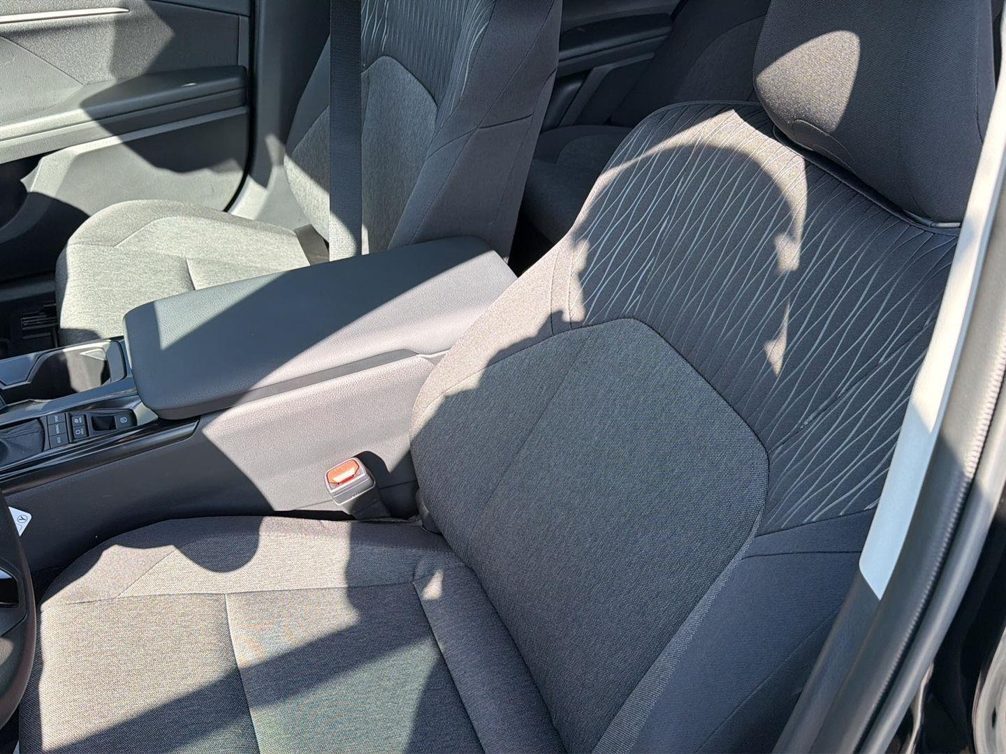 New 2026 Midnight Black Metallic Toyota LE image 28