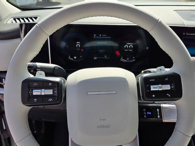 New 2027 White Hyundai SE FWD image 25