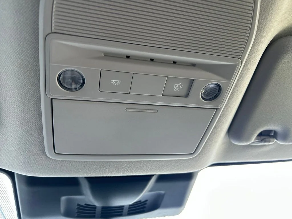 New 2026 Aspen White TriCoat Nissan SR image 37