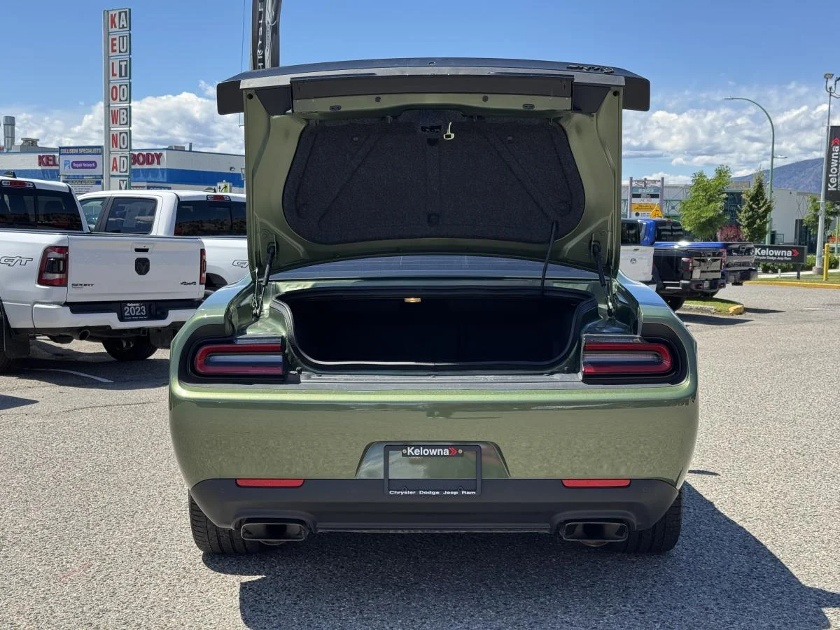 Used 2023 Green Dodge Srt Hellcat image 8