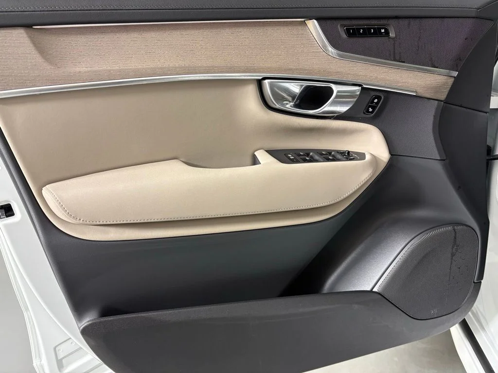 New 2026 White Volvo B5 Core image 14