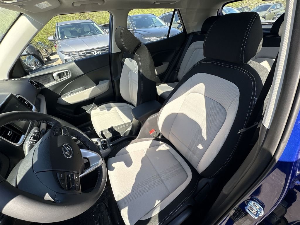 2026 Hyundai Venue SEL - Photo 13