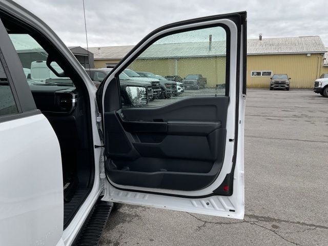 Used 2021 White Ford XL image 35