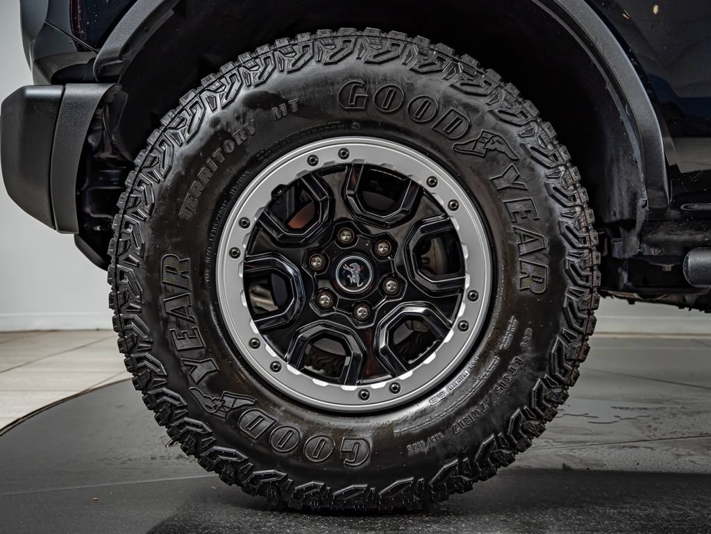 Used 2022 Shadow Black Ford Badlands image 10