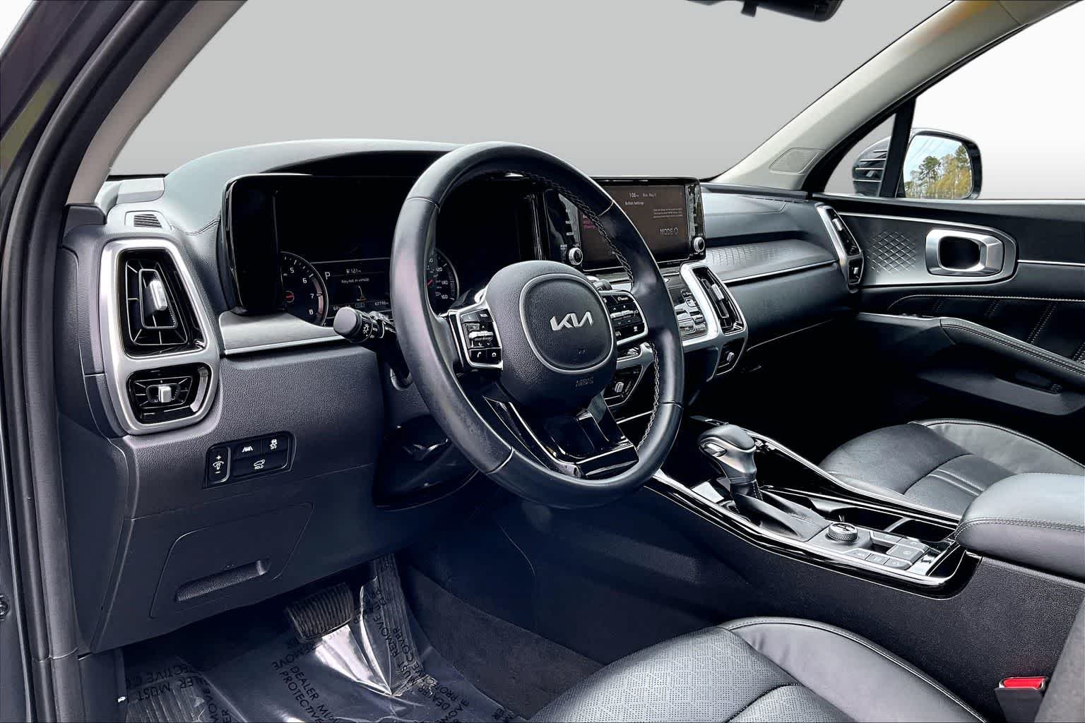 Used 2022 Gravity Grey Kia SX image 18